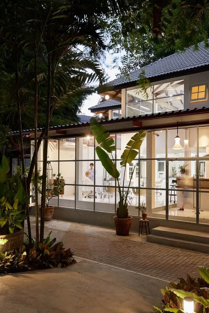 【216期】 最新创意理发店店铺空间设计-12