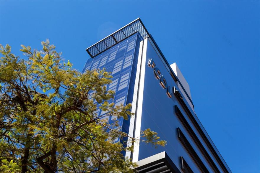 FCDL 行政大楼 | 现代设计与环保理念的完美结合-1