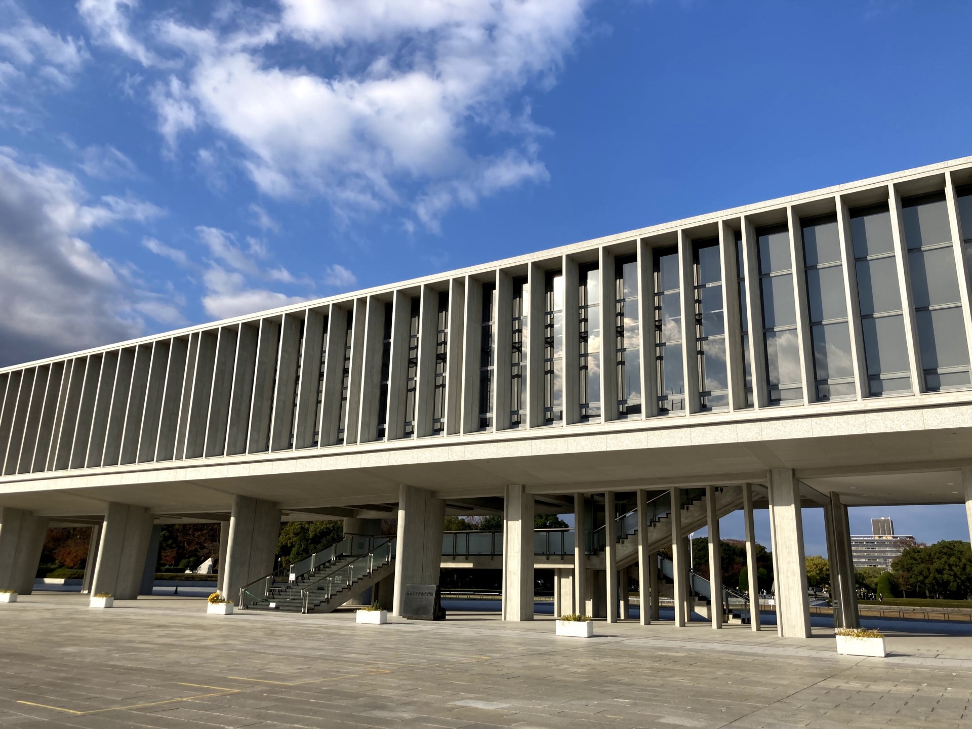 广岛和平纪念公园相关建筑群丨日本广岛丨丹下健三,伊萨姆·诺古奇-8