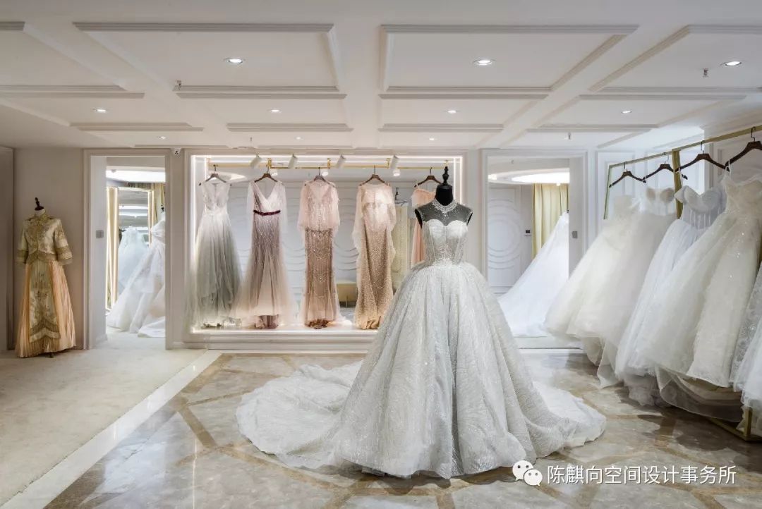 现代简约，展现品牌魅力——月几美学中心设计-42