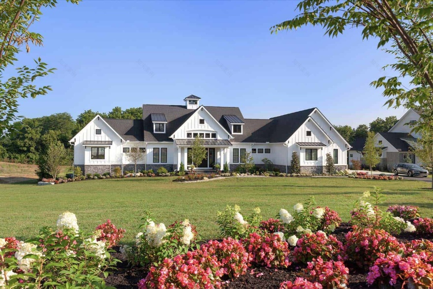 Old world design meets farmhouse style in this Ohio dream home-54