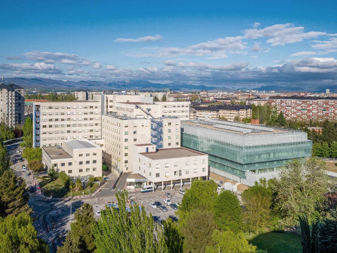 T·agorrit·u总部中央服务与外科新楼(阿拉瓦大学医院)丨西班牙丨Estudio Beldarrain等多家公司及个人-10