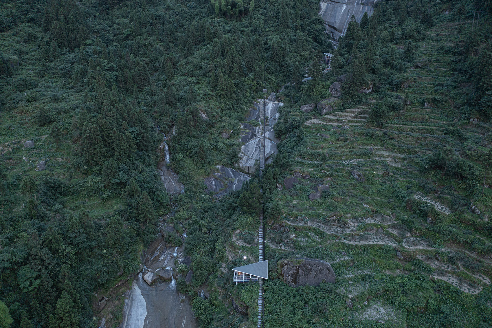 白水洞天,山野几何·白水洞村石瀑间的线性钢亭组群丨中国邵阳丨湖南大学建筑与规划学院-102