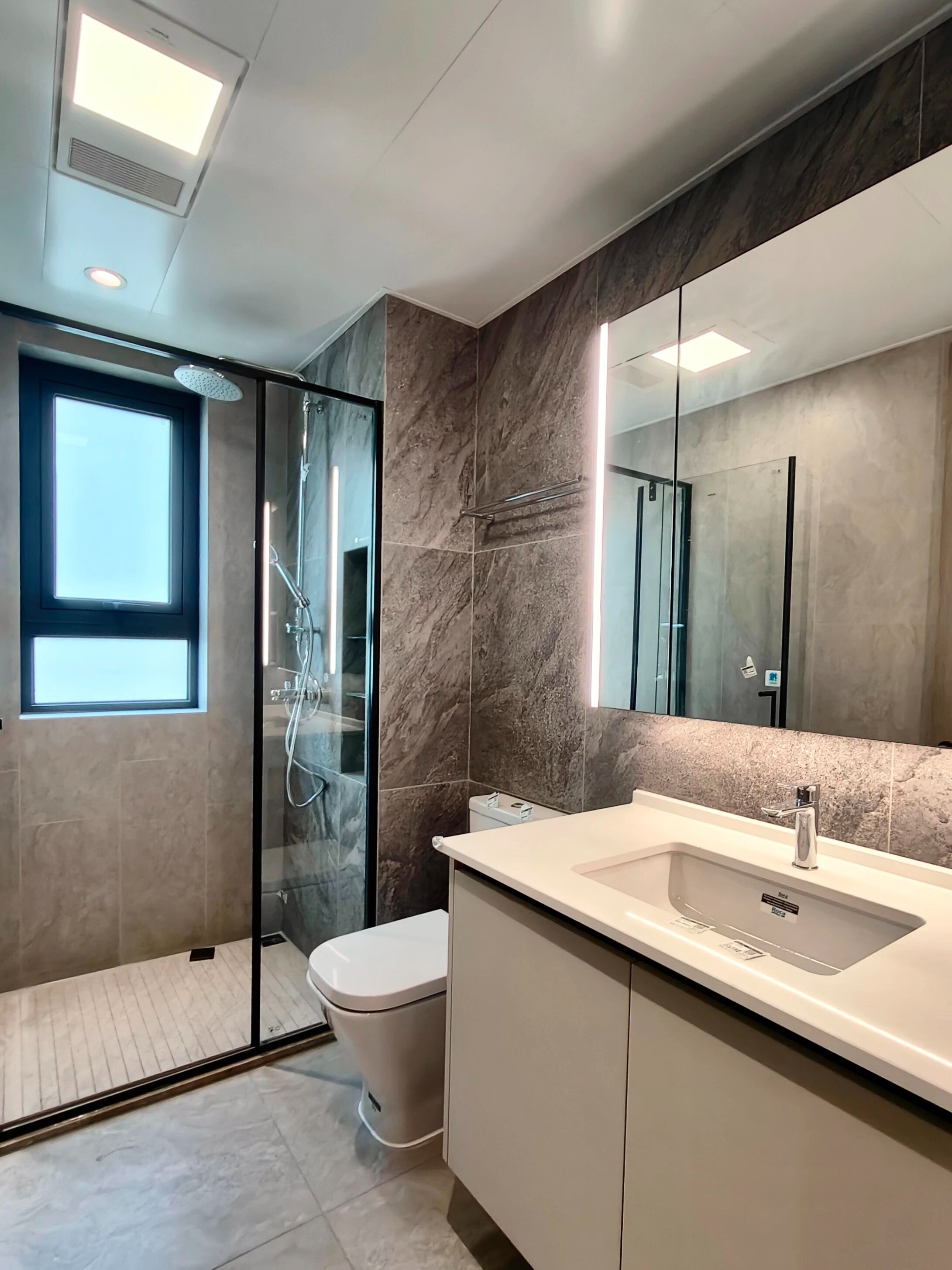 复古且时髦，在松弛与精致之间游刃有余-61