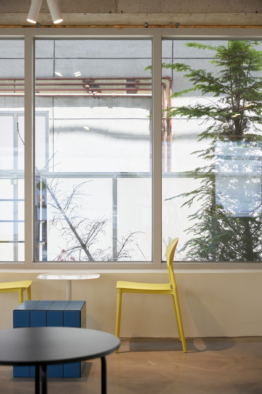 简约现代风 40 平咖啡店设计-14