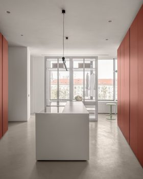 Transparent Showcase Rina Lovko Studio