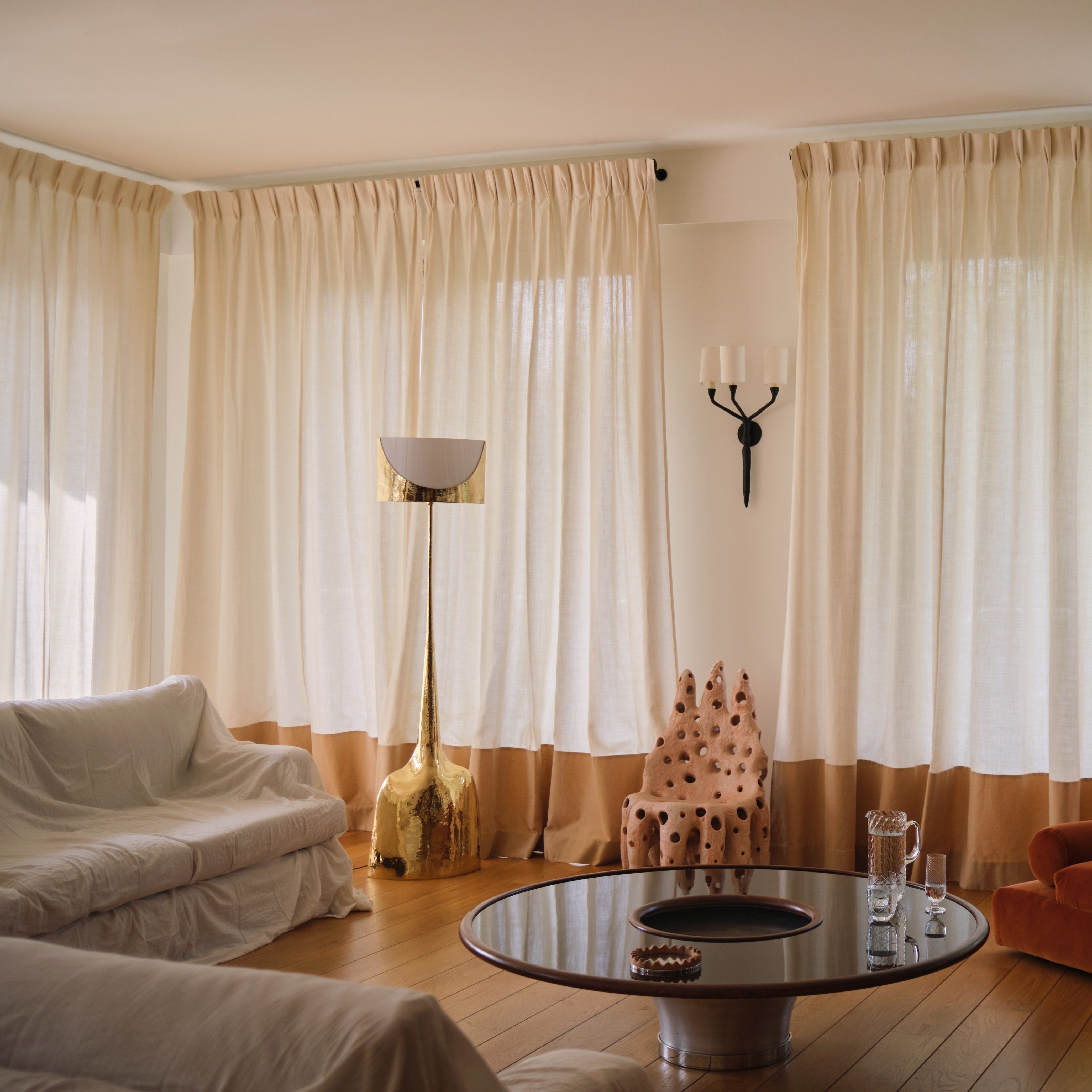 光线与材质的完美结合 | Hauvette & Madani 打造温馨公寓-0