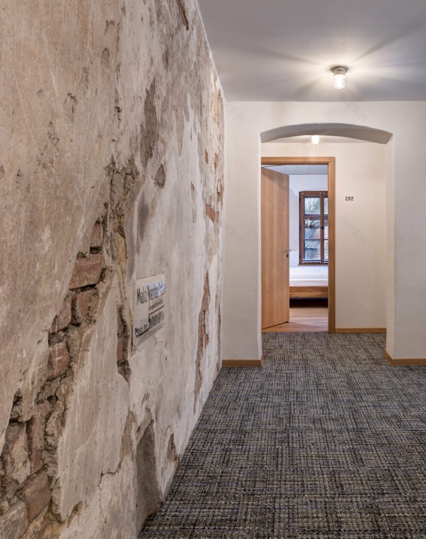 废弃酒厂重生,酒店设计演绎复古工业风-21