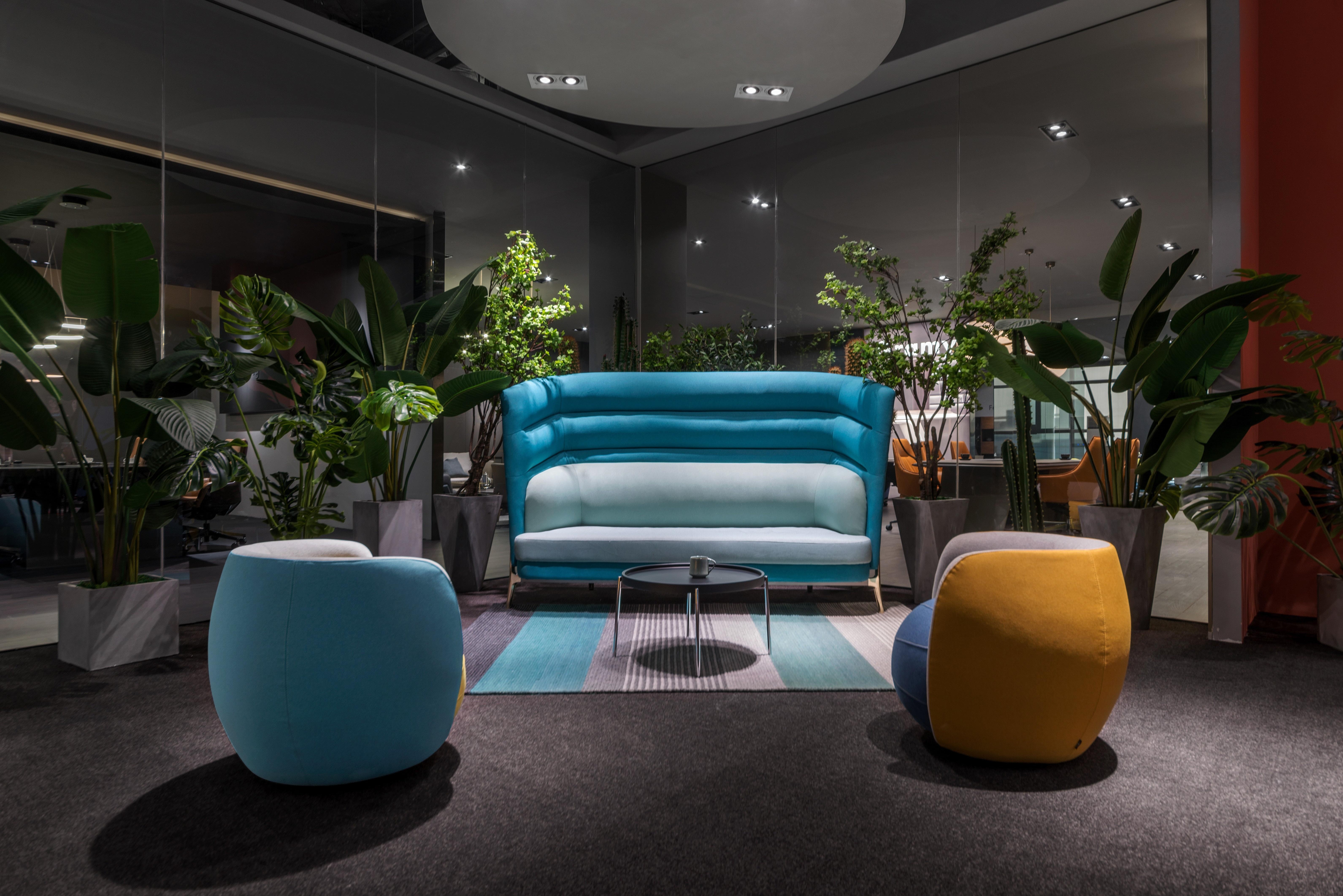 黑色厂房里的红盒子·科尔卡诺杭州办公展厅丨中国杭州丨因未设计-20