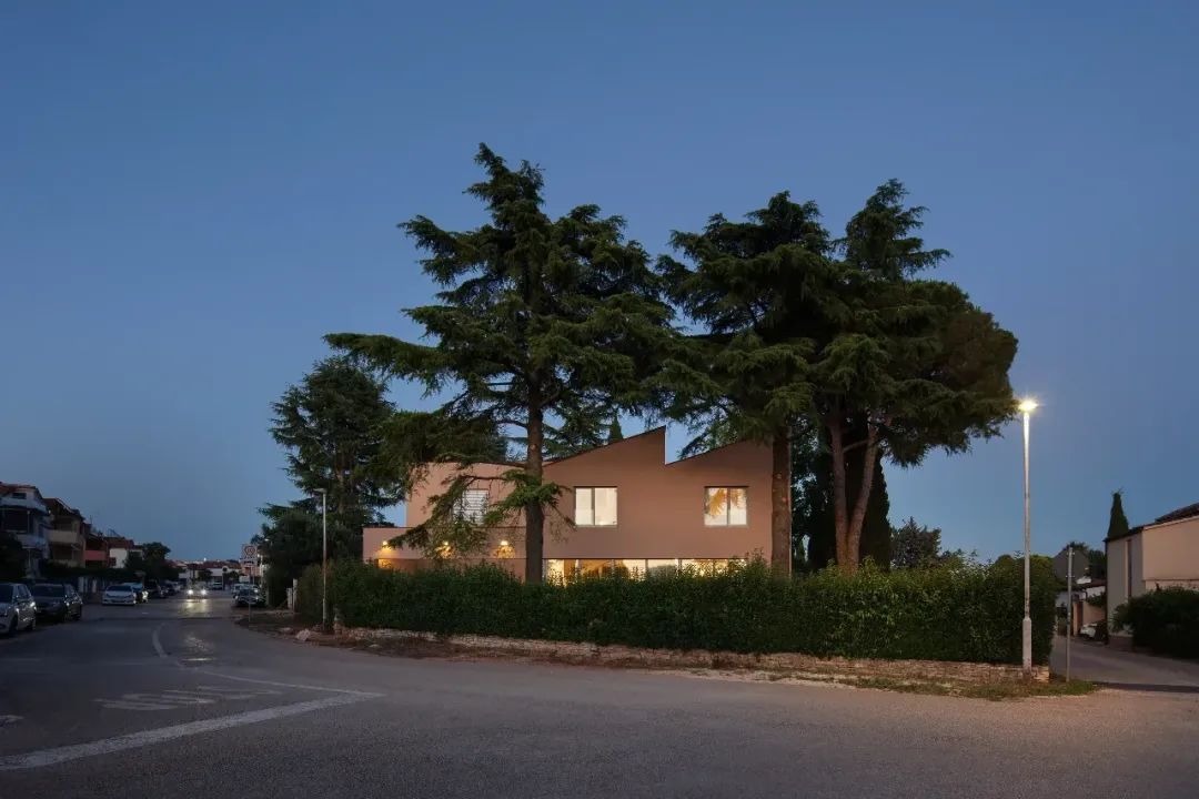 结构体块与空间秩序丨俄罗斯丨Konzola建筑事务所-5