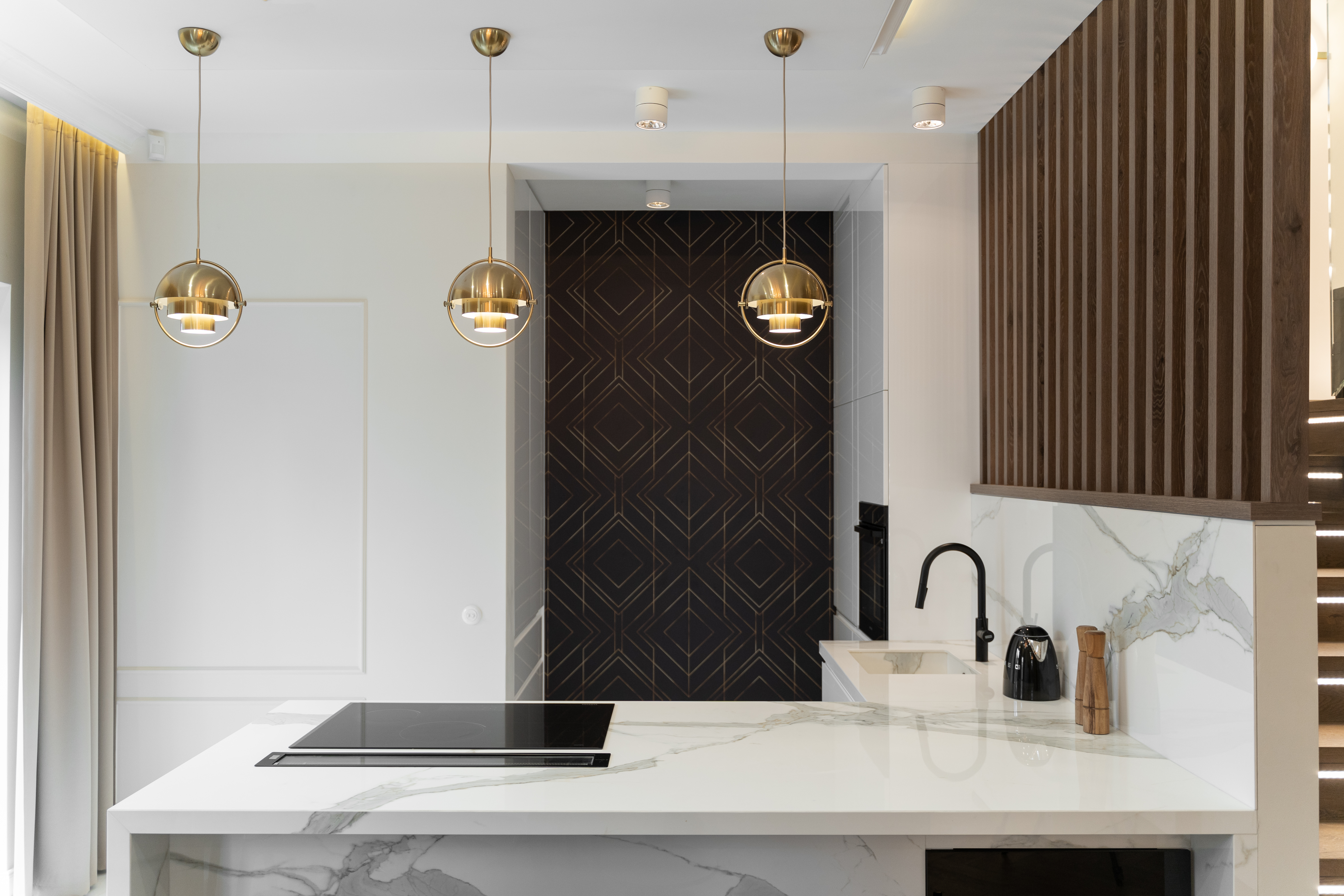 V44_open kitchen & dining room-13