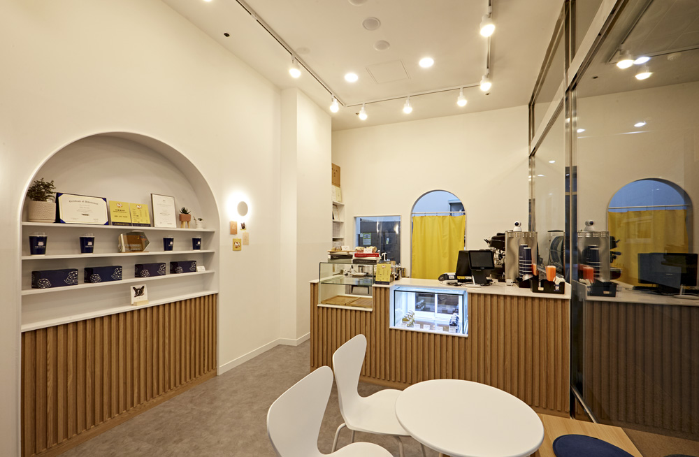 夏日甜蜜糖果店 | 温馨白色&木质元素，打造 10 平米可爱点心空间-8