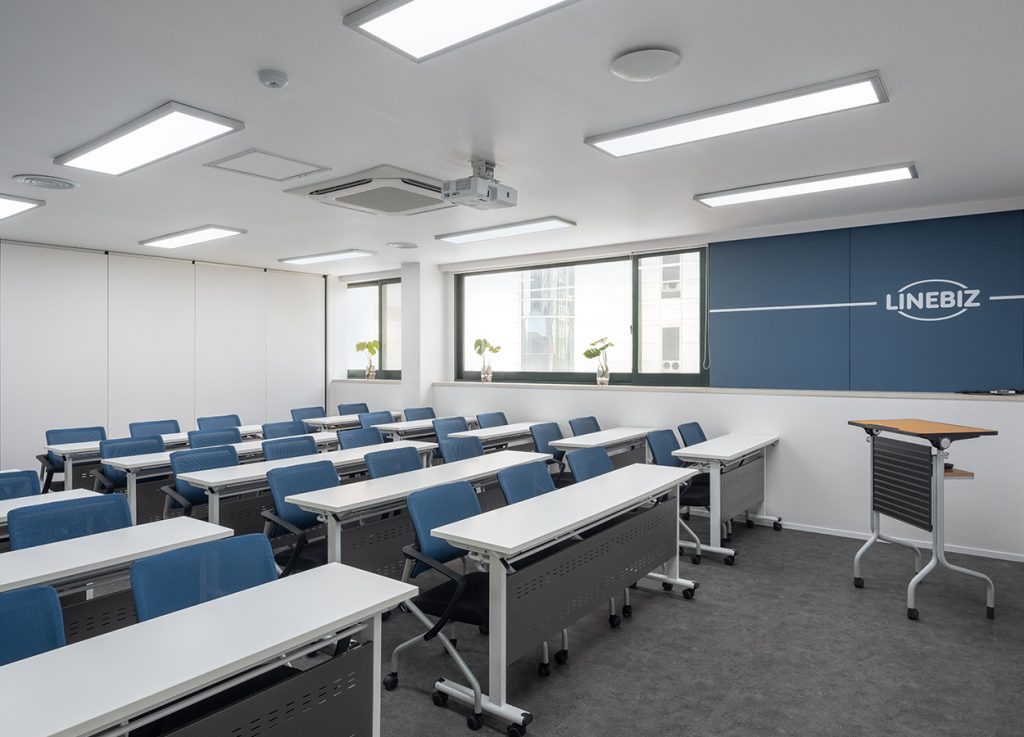 简约 95 平共享办公空间设计-5