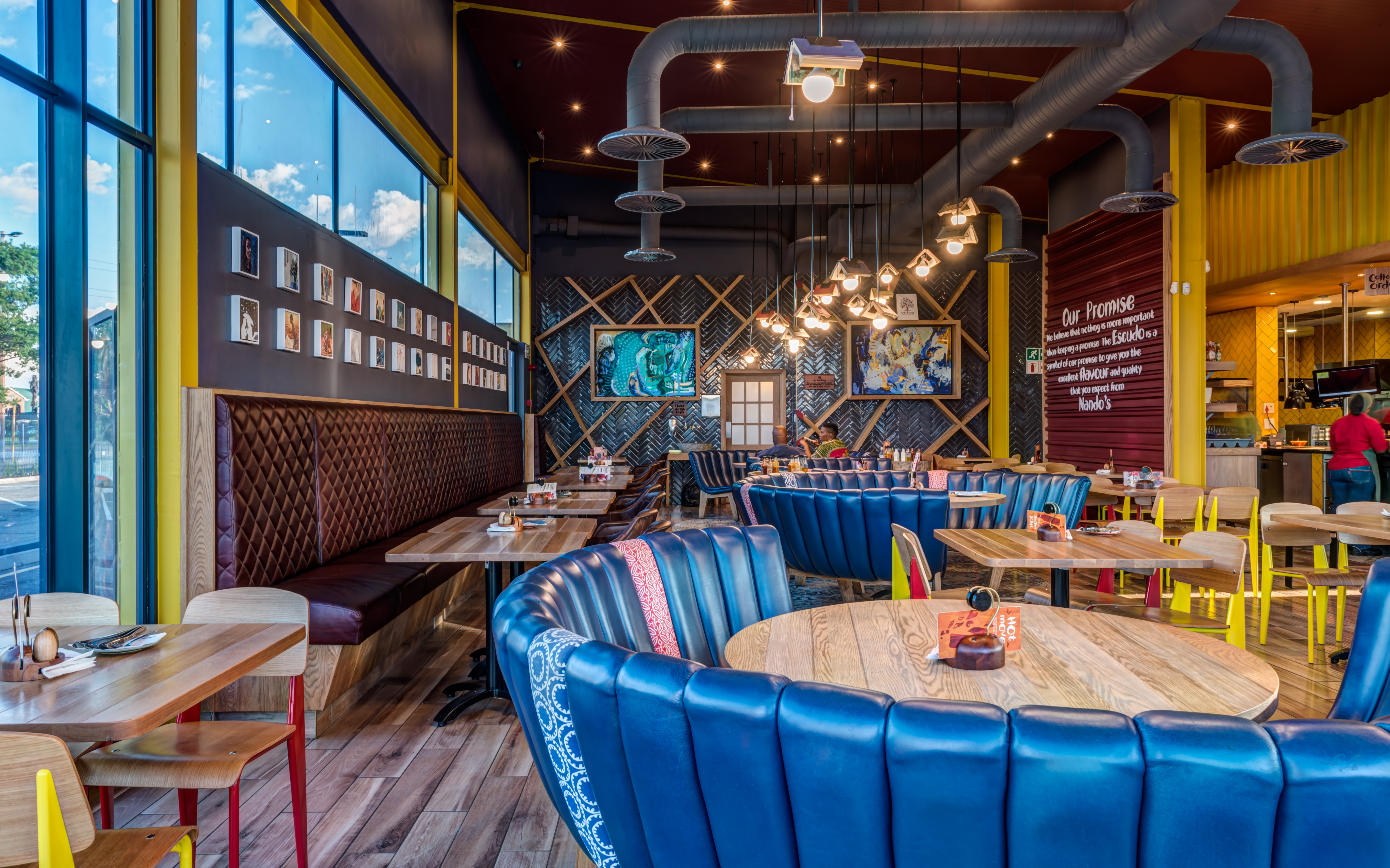 Nando's Potchefstroom 餐厅设计丨南非丨Design Partnership-7