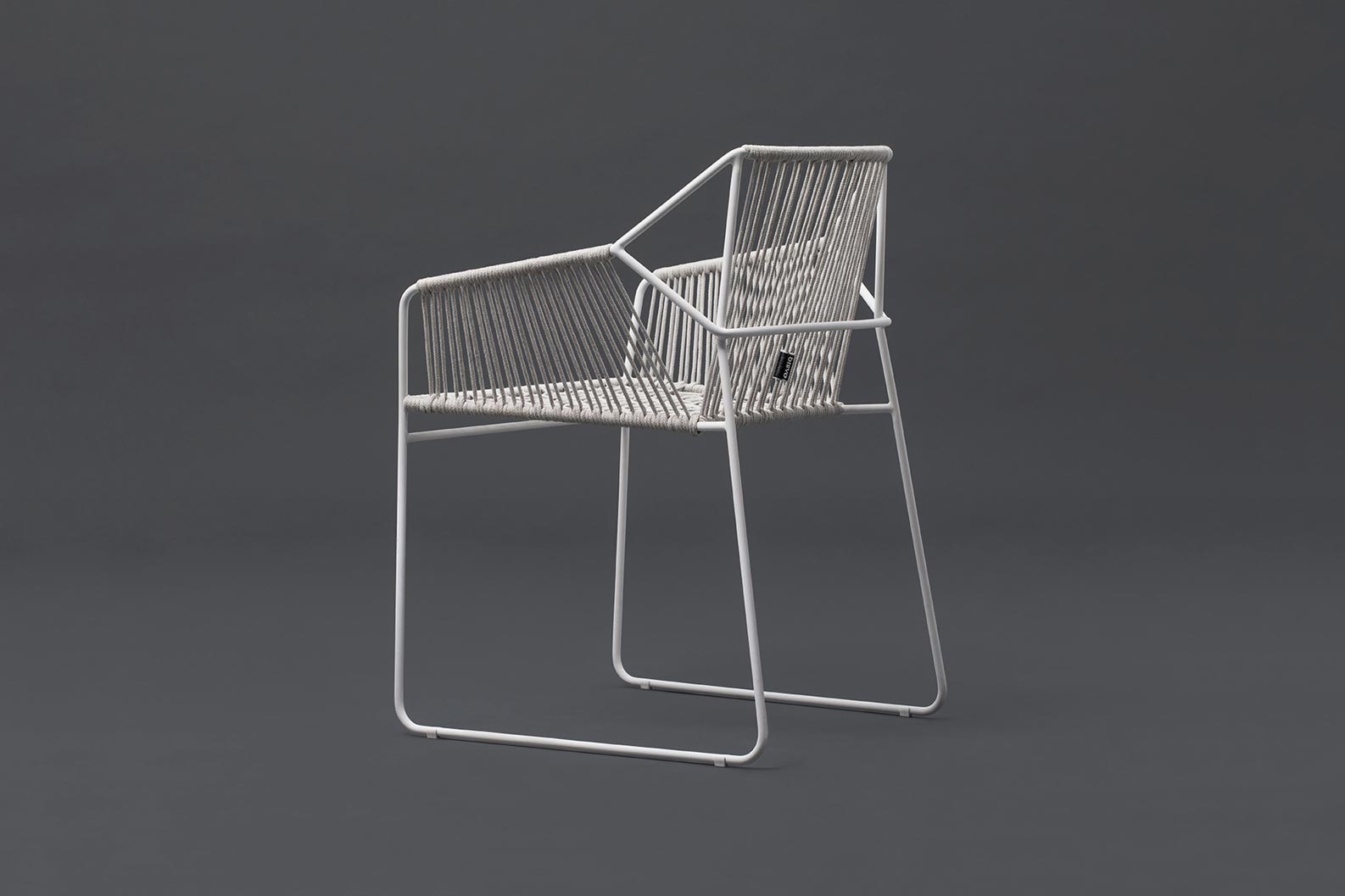 桑杜尔（注：通常为人名或地名等特定名称，根据实际语境可能会有所不同） -18