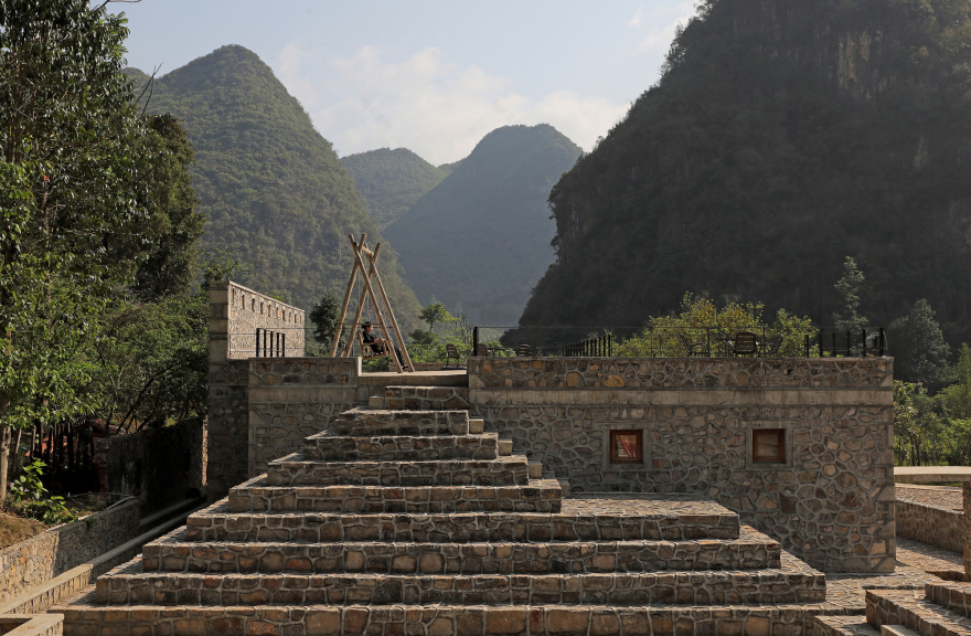 Camping Service Center in Louna / Atelier Li Xinggang-17