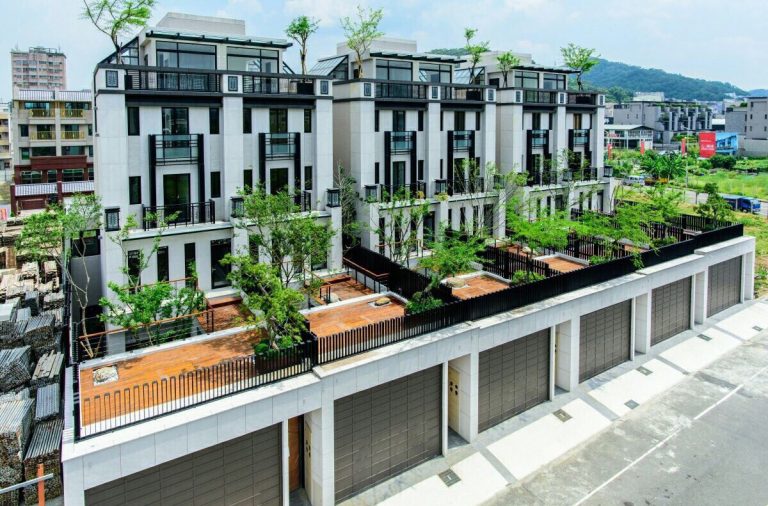 這座伊朗運動大樓，像是懸在空中的建築。 - WEHOUSE-5