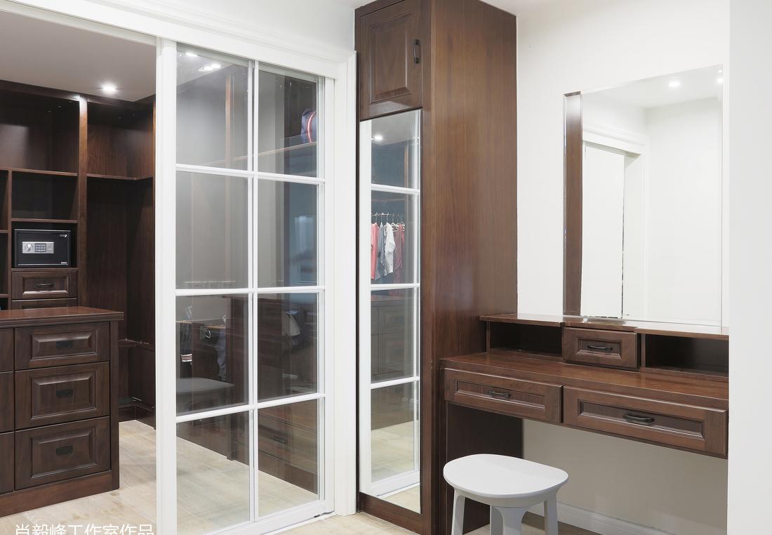 温馨北欧风,家庭娱乐室与工作区的完美融合-20