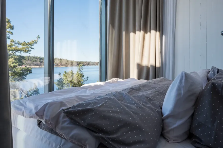 瑞典湖泊度假屋 | 梦幻般的水边度假胜地-16