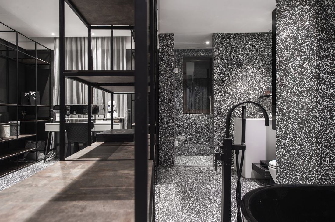 140平米爆改为一室，宠物鲨鱼的黑白世界极简至极-2