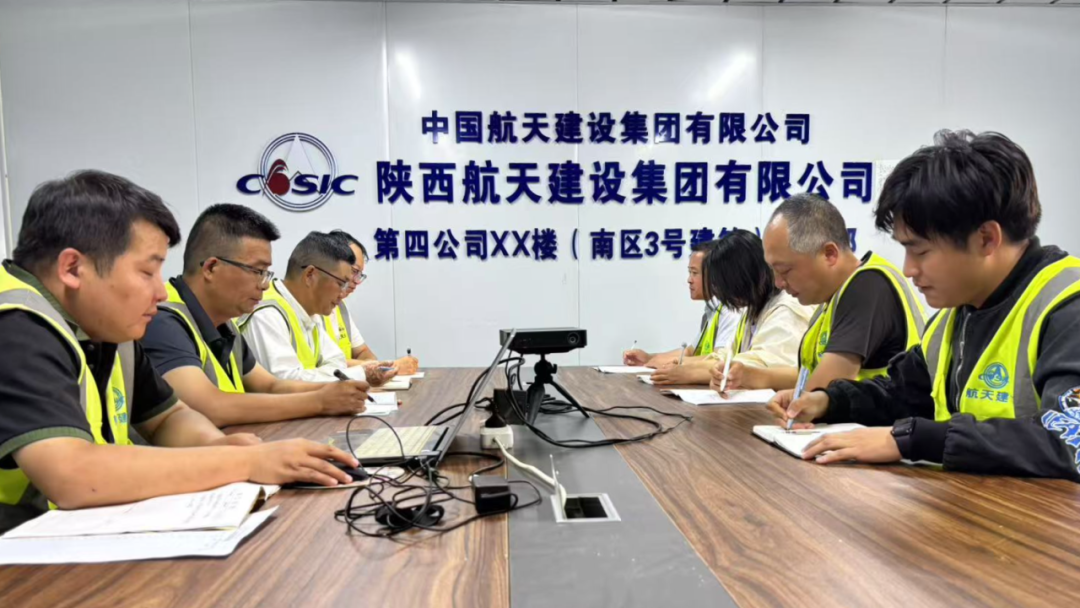 一线素描|钢筋丛林中的攻坚战-7