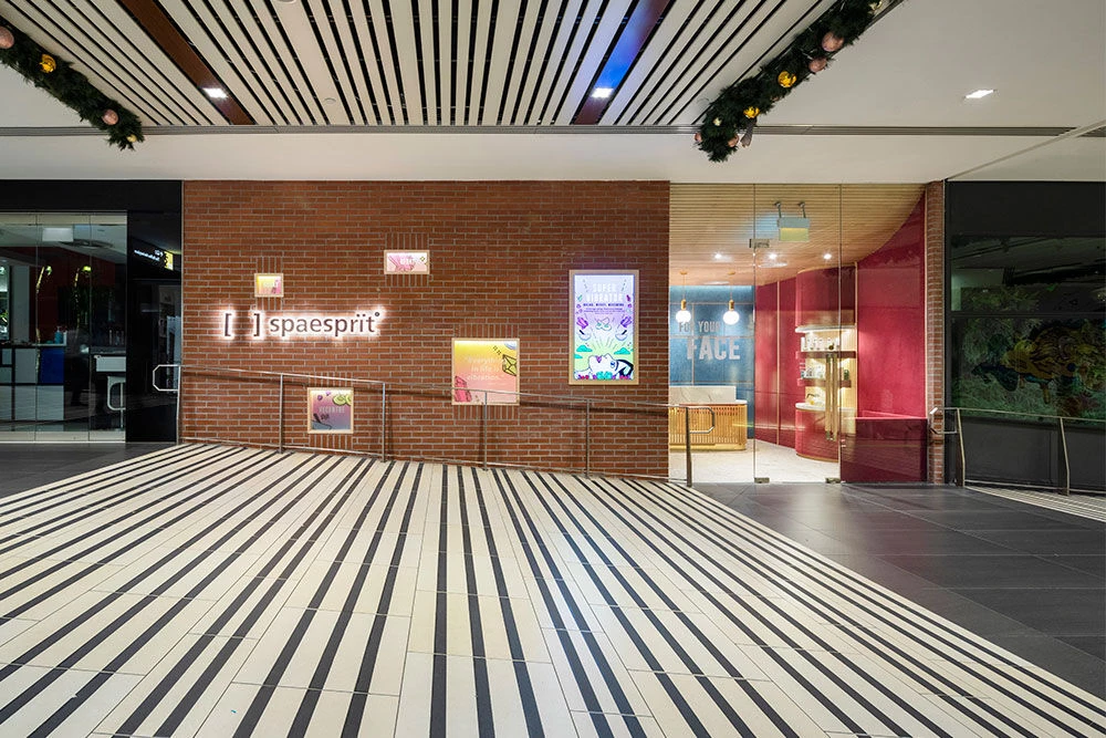 新加坡 Raffles City 美容店-9