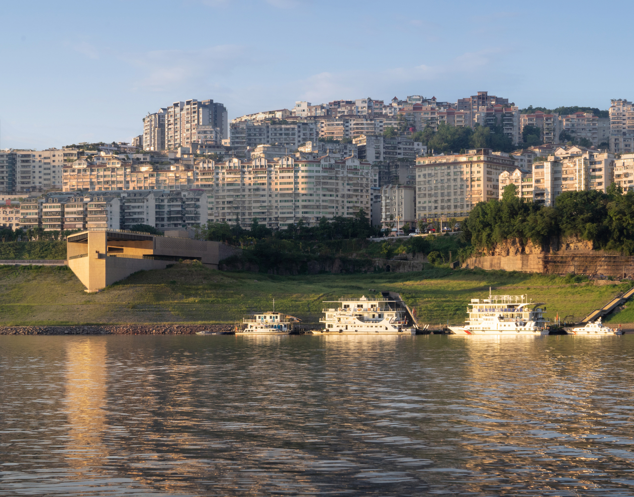 重庆云阳江滩游客中心-16