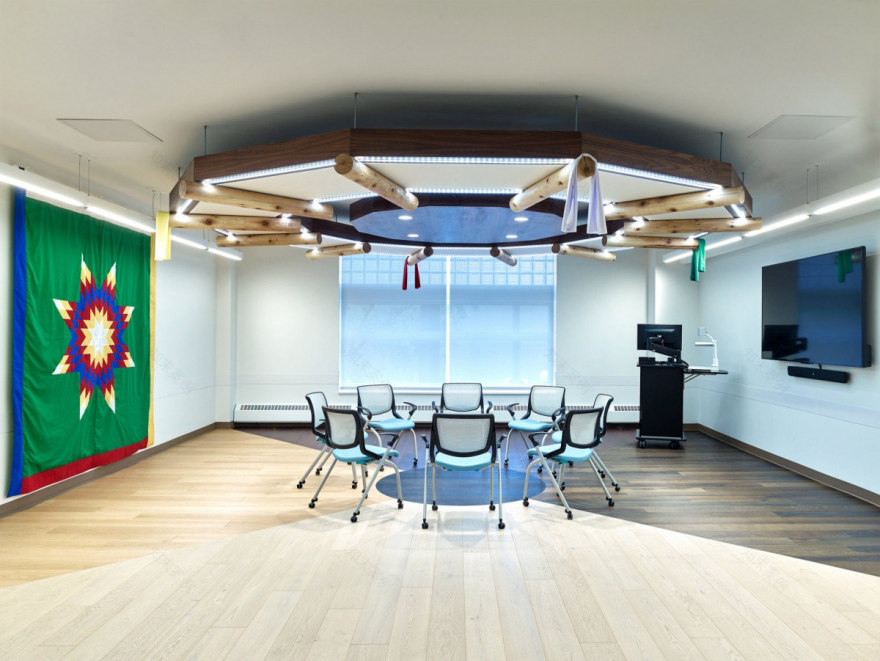 加拿大艾伯塔大学延伸学院教学空间焕新之作-10