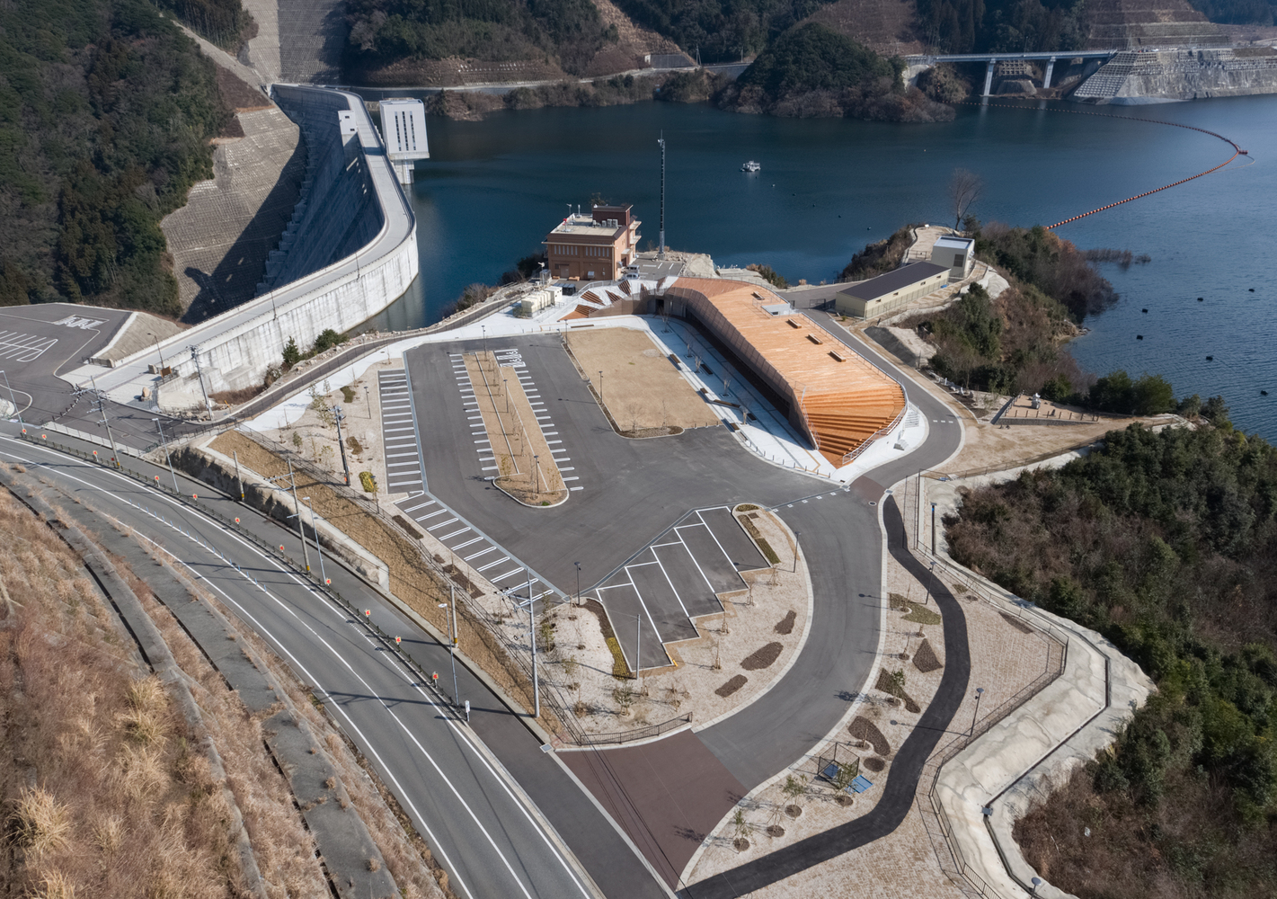 五箇山交叉基地丨日本福冈丨yHa architects-27