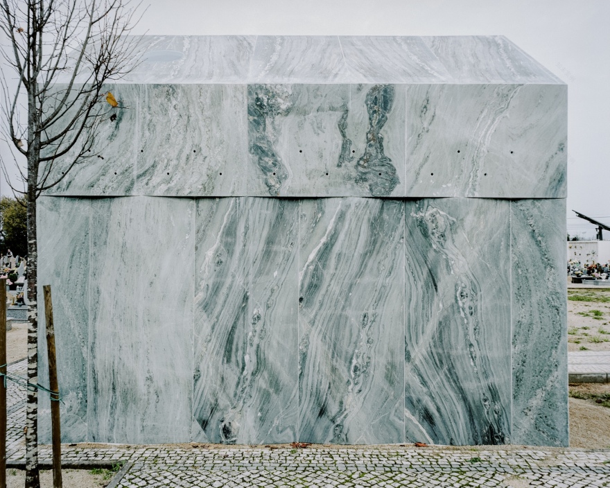 科英布拉的家族墓地丨葡萄牙丨Comoco Arquitectos-28