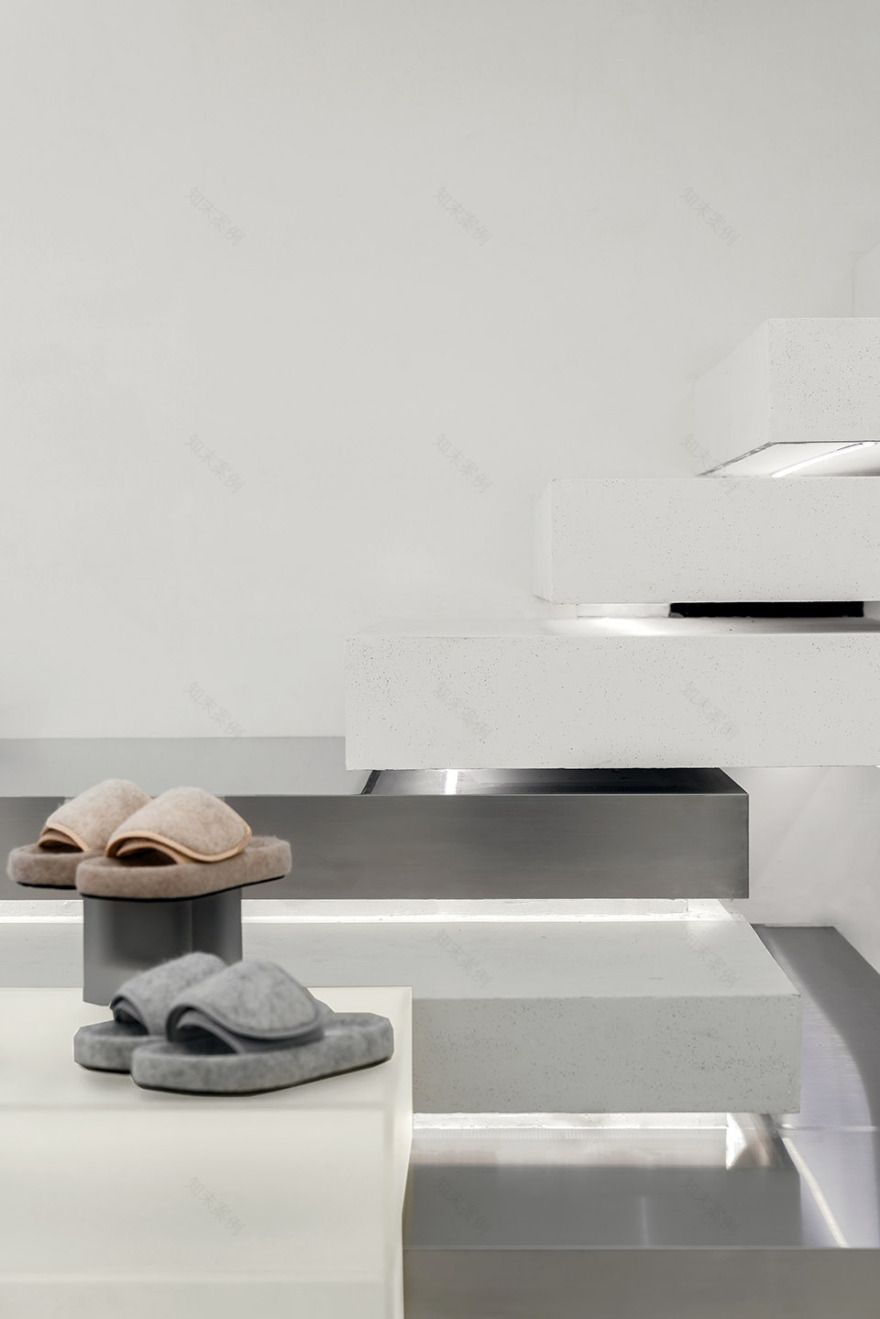 Sgirl 仓储式批发概念店丨中国广州丨RBA|Urban Object-18