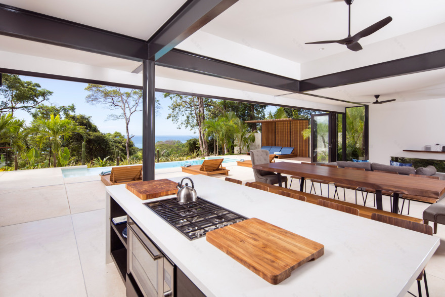 Studio Saxe creates contemporary villa in Costa Rican rainforest | Dezeen-6