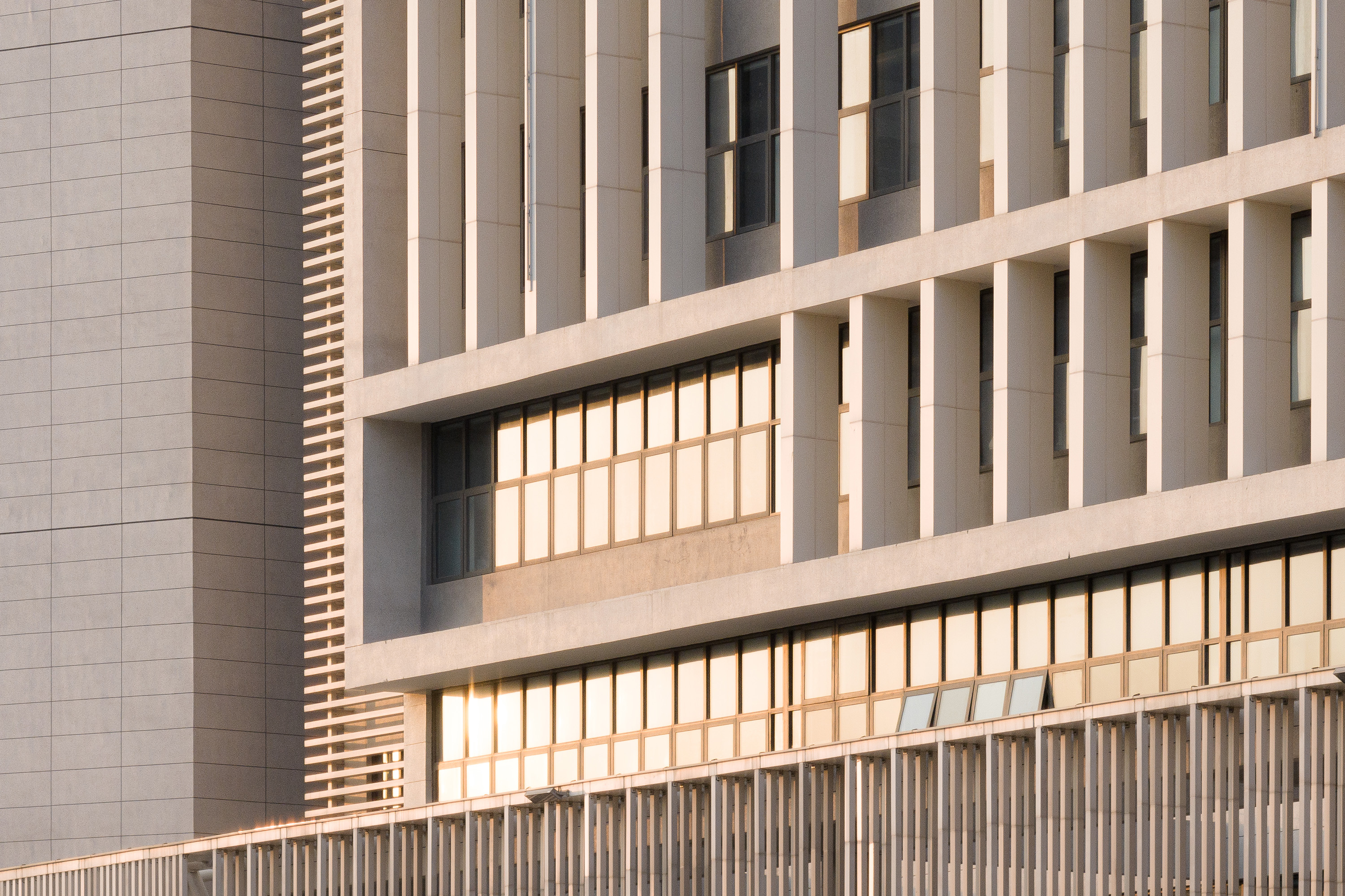 江南大学宜兴校区研究生院一号科研楼丨中国江苏丨华南理工大学建筑设计研究院-0