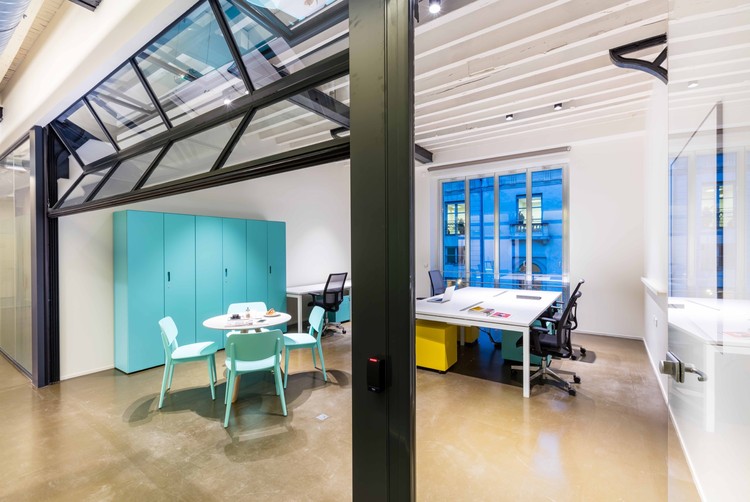 Deskopolitan  MoreySmith-28