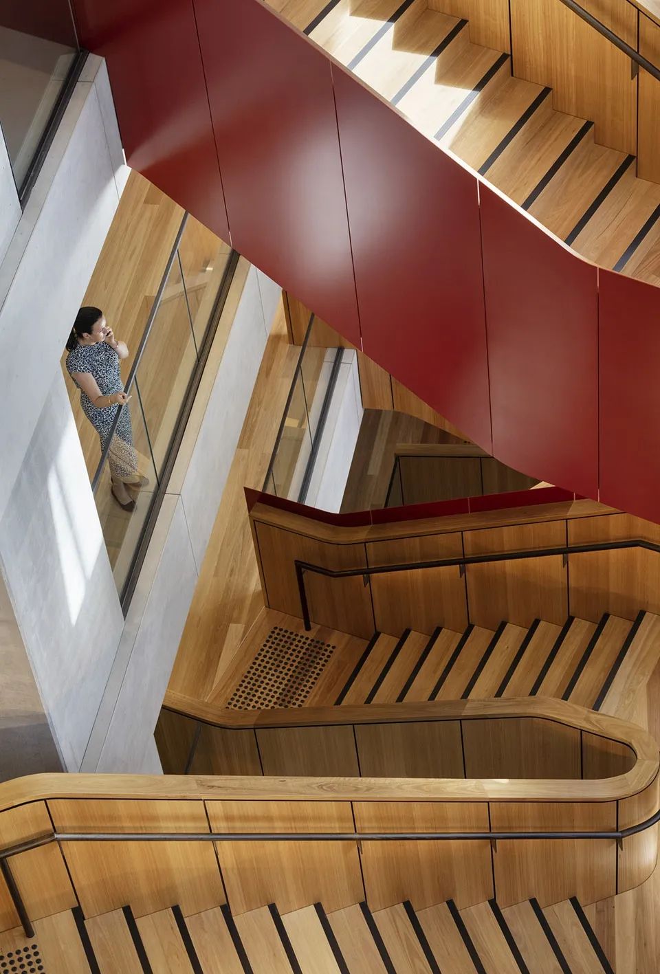 悉尼红梯 · 澳大利亚国民银行双生办公空间丨澳大利亚悉尼丨伍兹贝格-45