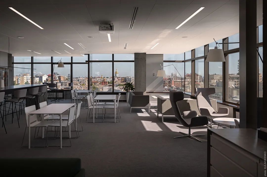 极简创意空间 · 东京新内拉里 28 号楼办公室丨日本东京丨ZOTOV＆CO-32