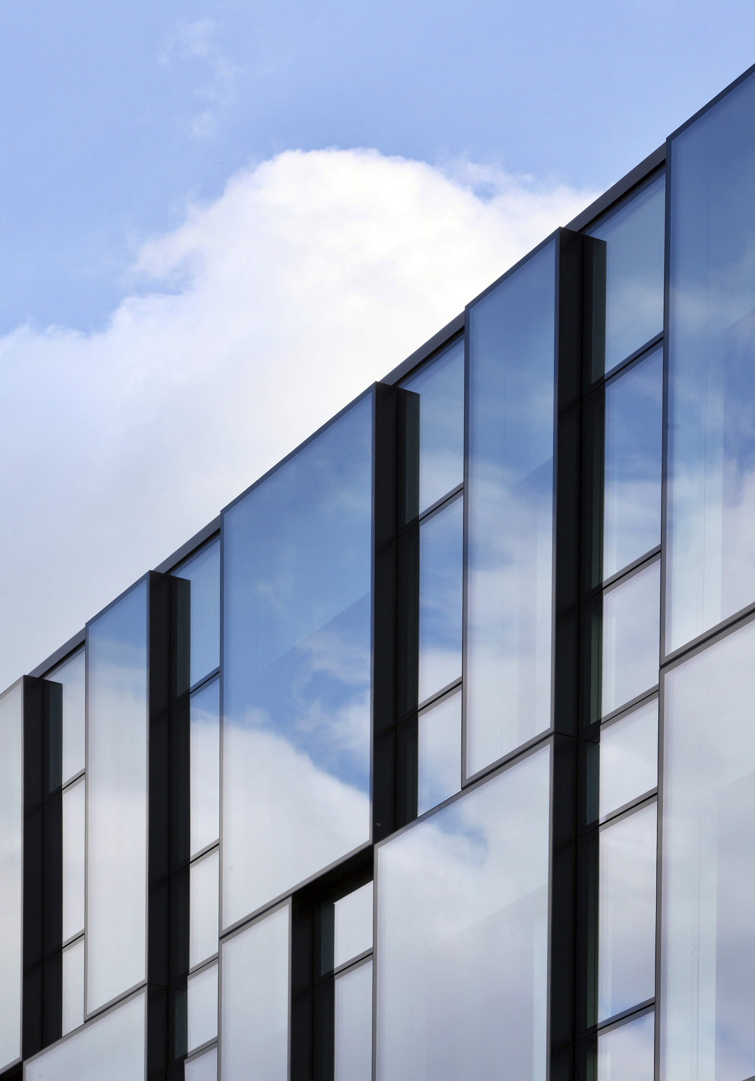 Reynaers 铝业办公展厅——现代简约与科技融合-21