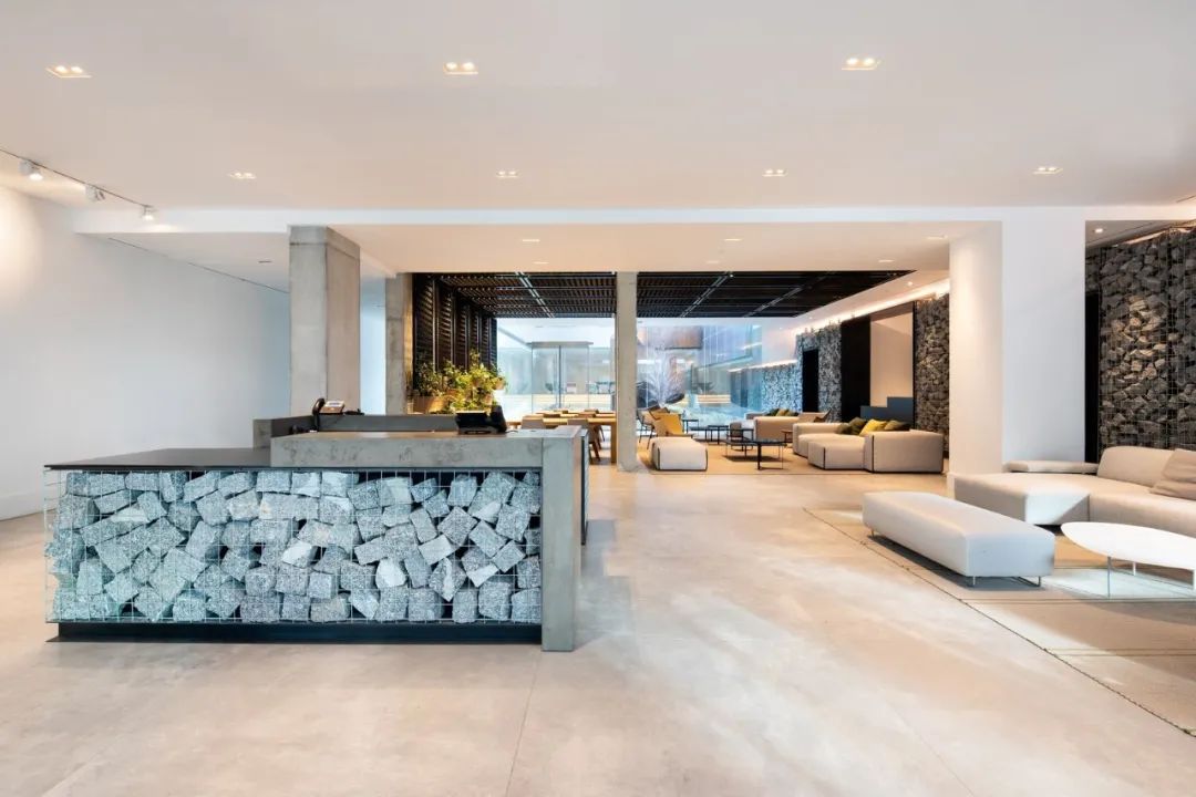 悬河之上的绿意生活——420 Kent Avenue 地产项目-35