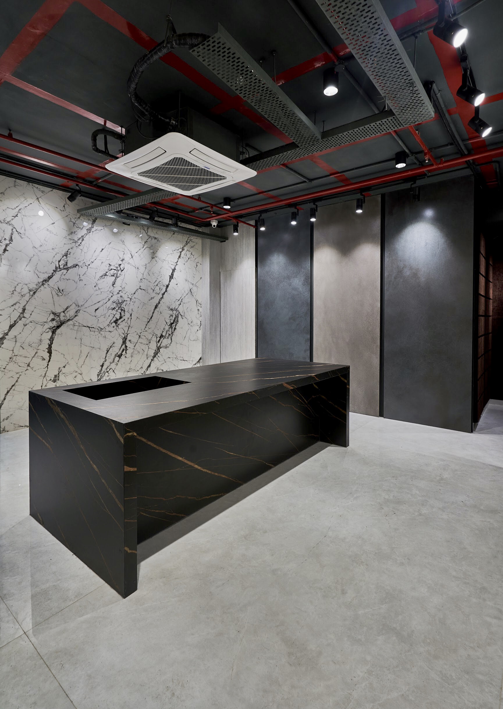 2020 年印度豪华瓷砖品牌 Ibiza 在孟买打造的 1000-3000 平方英尺旗舰展示厅-14