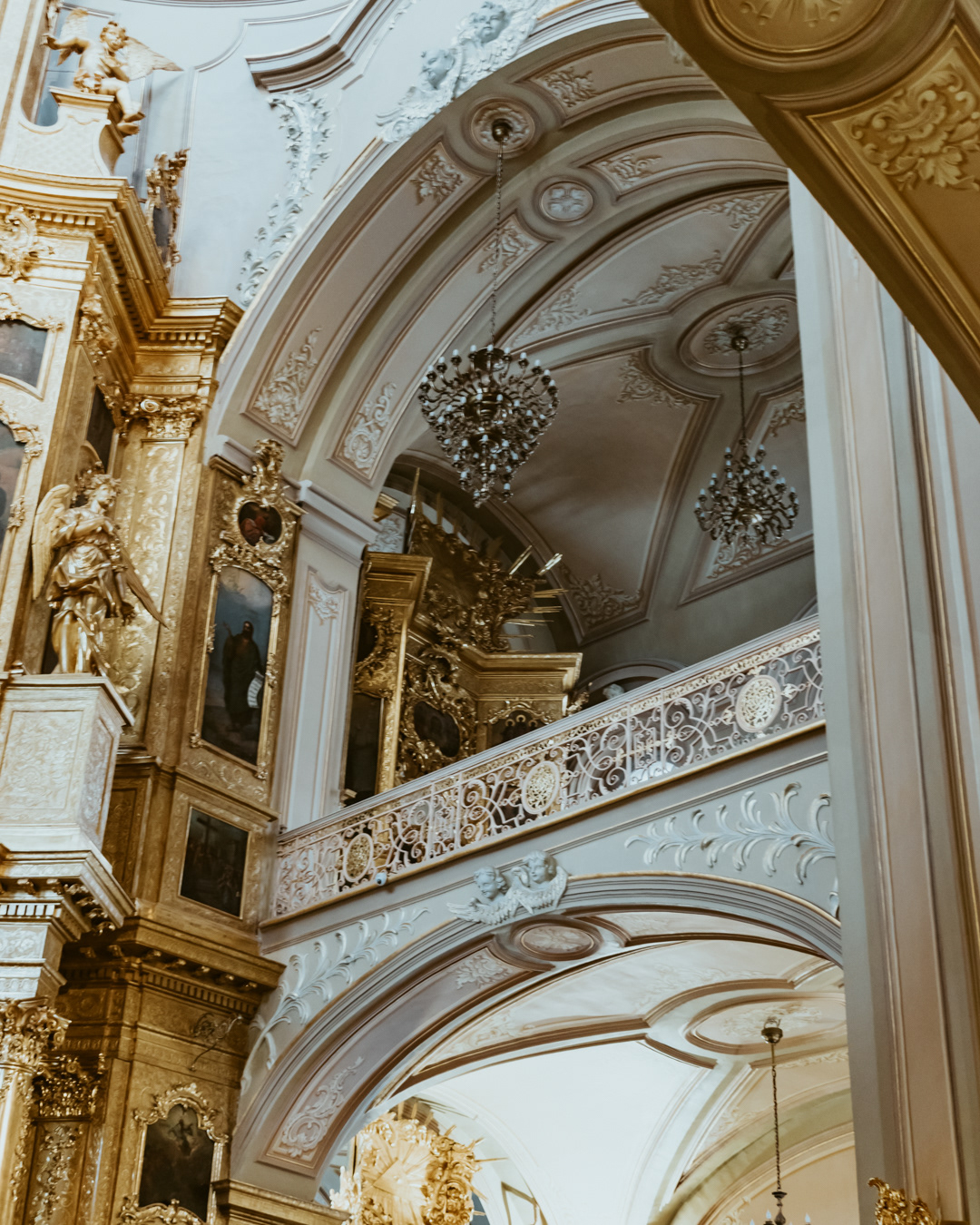 克列缅特斯基教堂室内设计丨srgusev-2