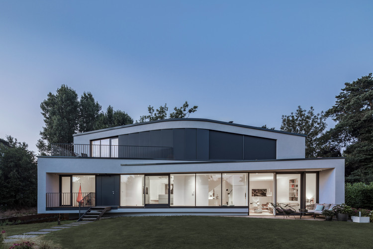 德国郊区现代住宅的生态与美学融合-38