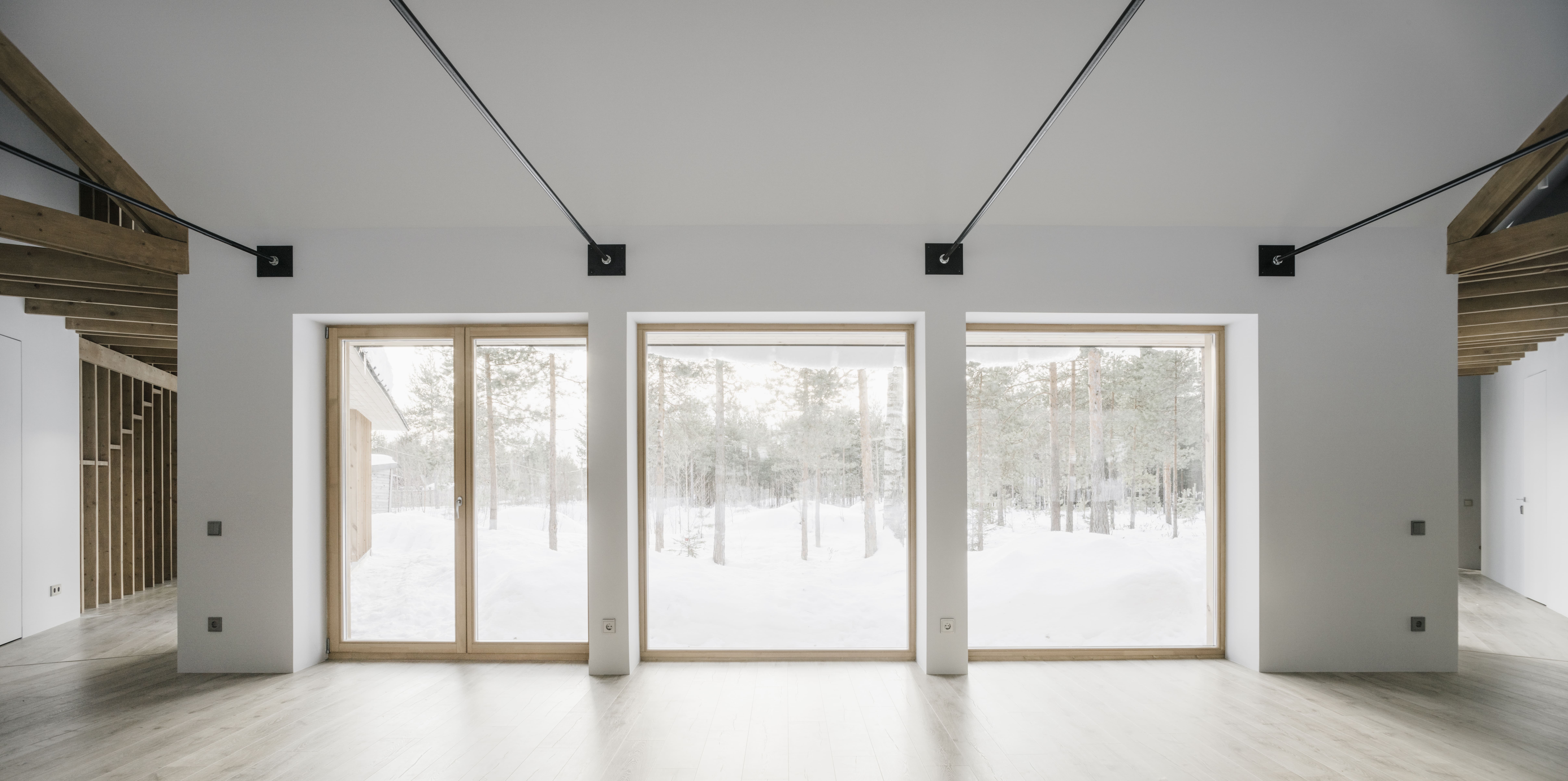 托架屋；支架屋（注：bracket有托架；支架等意思，这里结合具体语境可能会有更合适的表达，如果Bracket House是特定名称，可保持原样或根据其背景赋予更准确称呼 ） -28