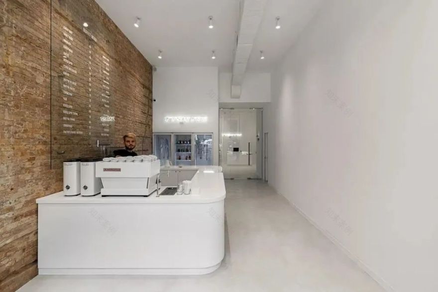 TTSWTRS 陈列室与咖啡店丨乌克兰敖德萨丨Aisel Architects-7