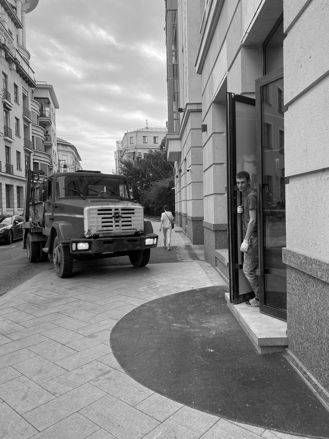 尤利亚波浪商店丨俄罗斯莫斯科丨Roman Gulyaev,Maria Tsakharias-10