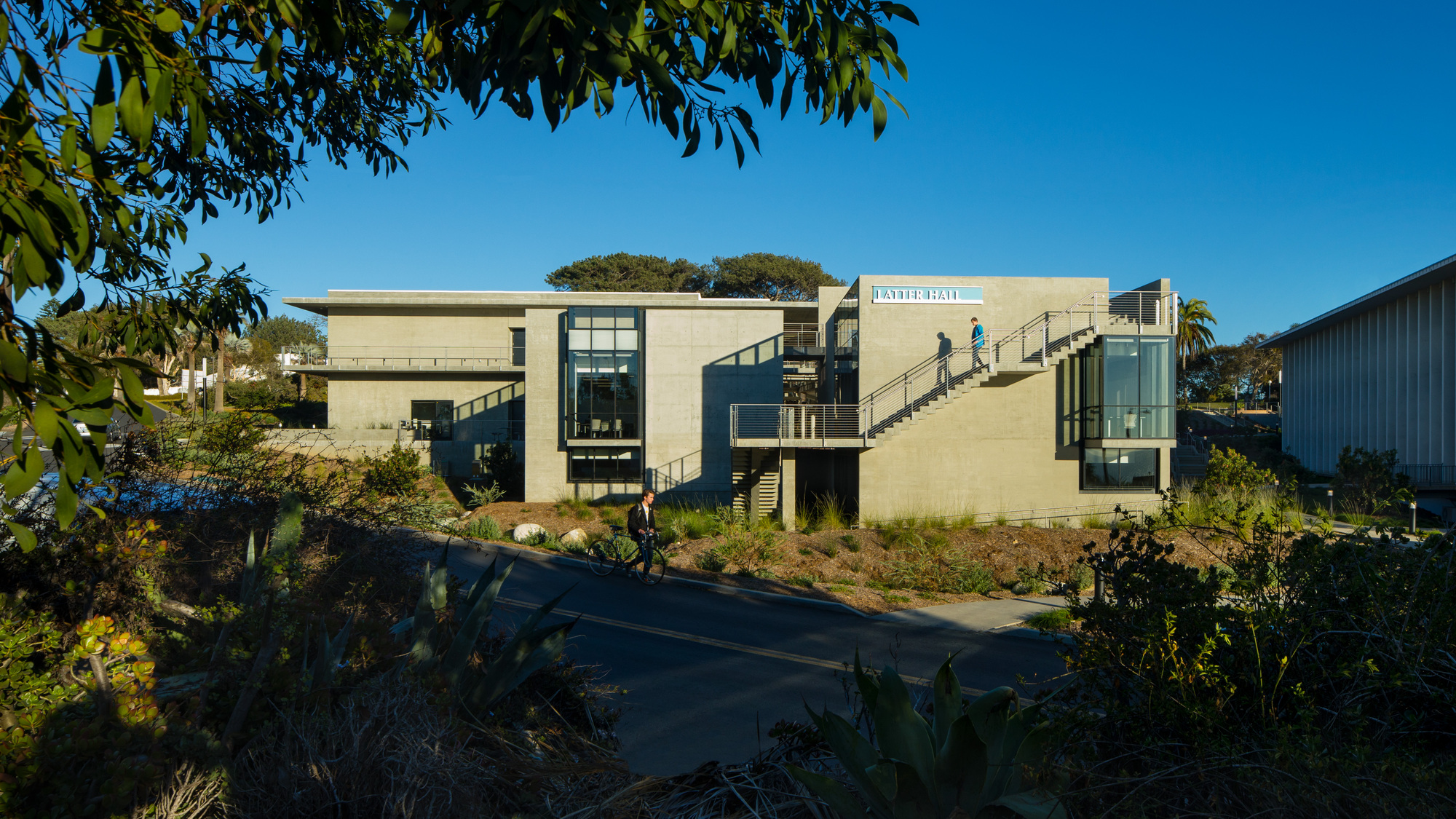 Point Loma Nazarene University Science Complex / Carrier Johnson + Culture-44