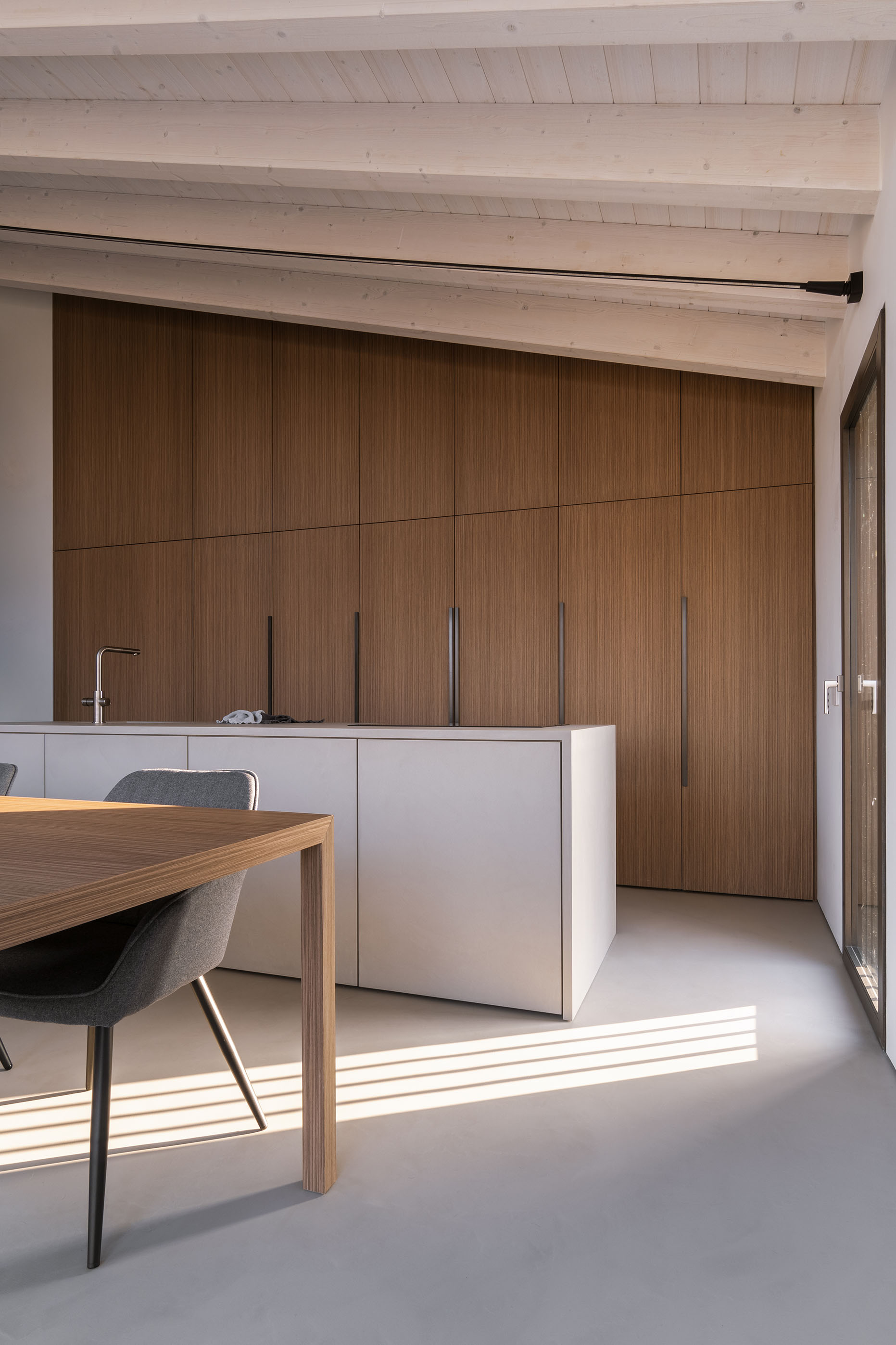 极简与连续 · Casa Erre 平层设计丨PR.I.MA. SRL Roberto Marchini-11