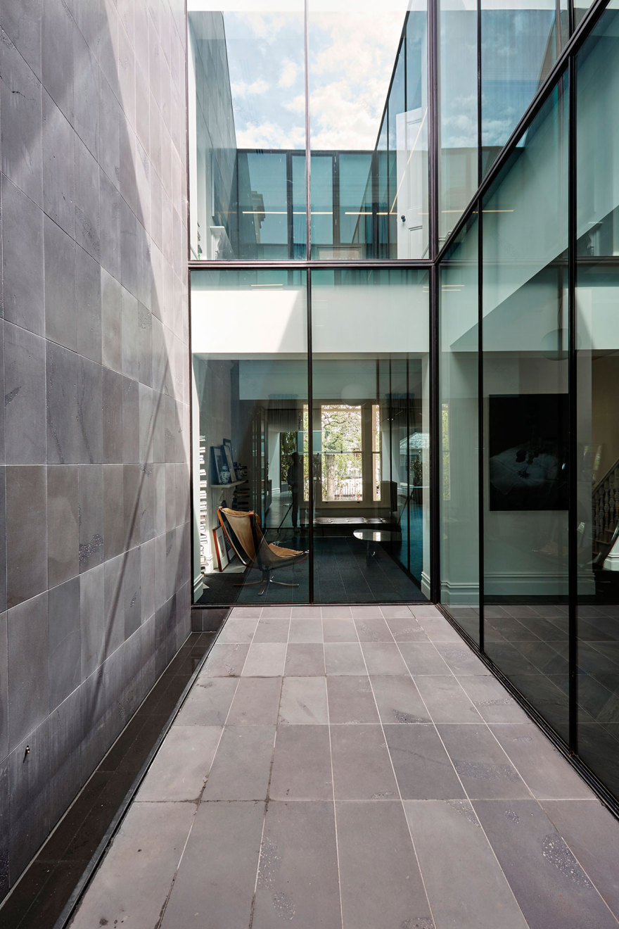 爱德华兹·摩尔的空房子-18