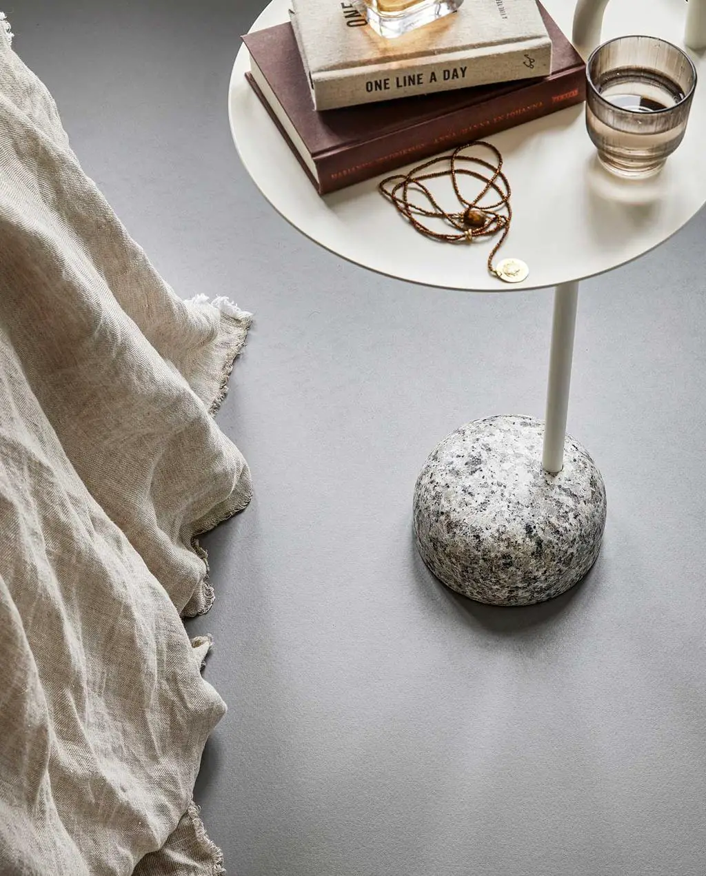 旧屋新生的环保现代地板设计-6