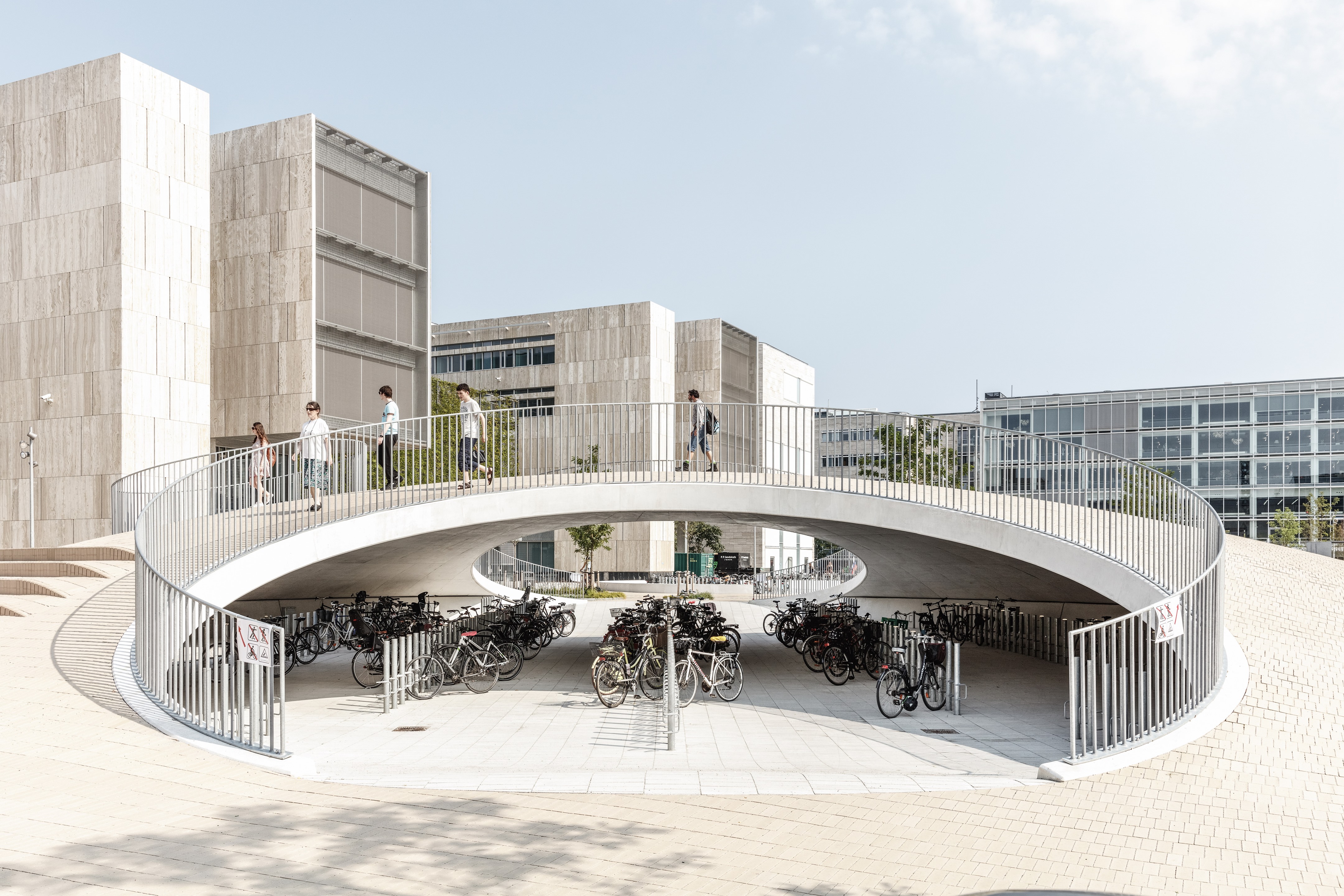 哥本哈根新型自行车停车场 卡琳·布利克斯恩广场丨丹麦哥本哈根丨COBE-28