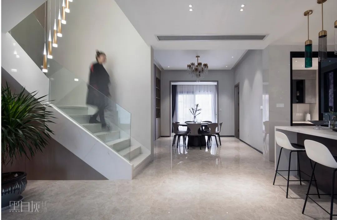 华邦新华城极简别墅设计，谢俊打造静谧空间-44